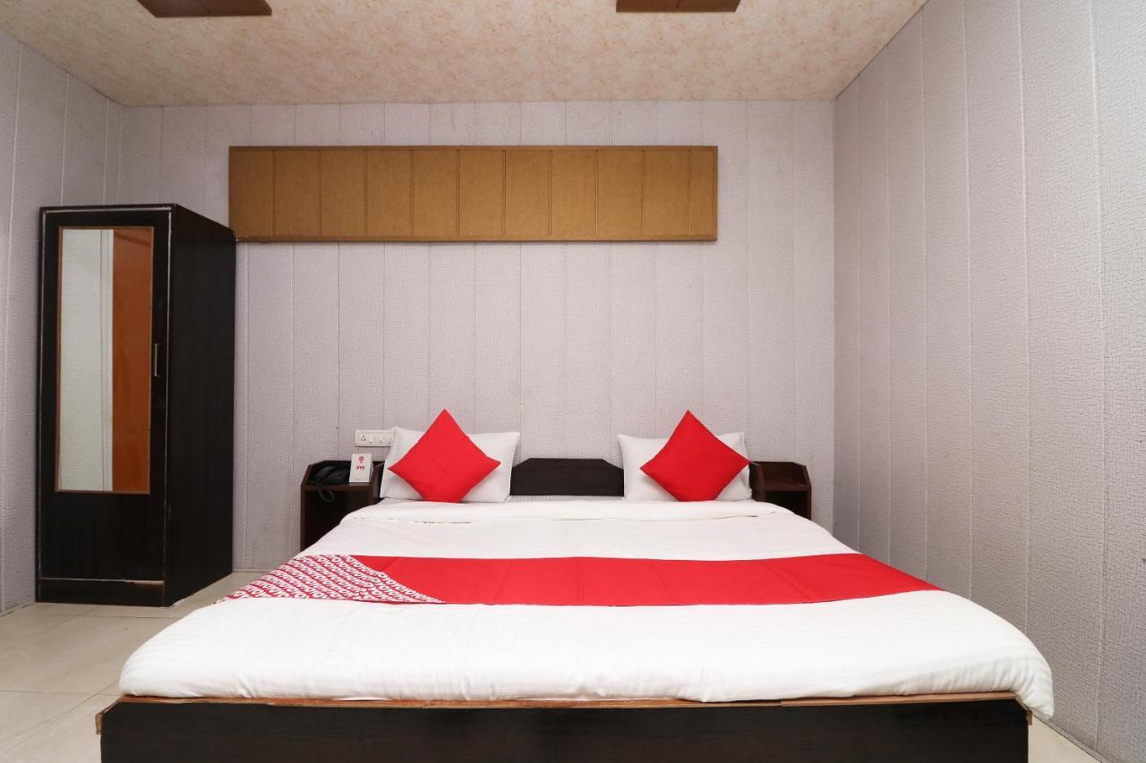 Hotel Neelam Raj ナイニタール エクステリア 写真