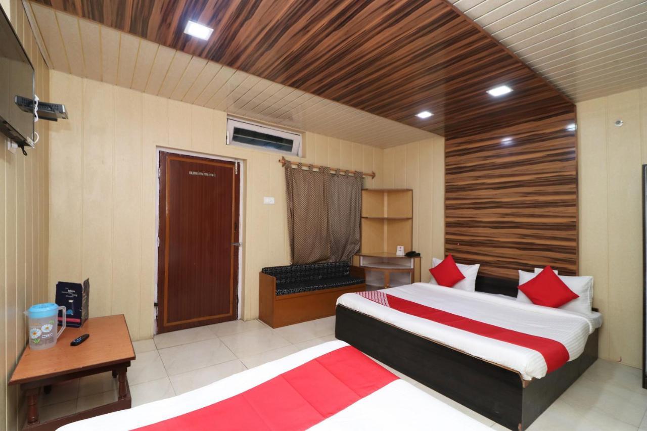 Hotel Neelam Raj ナイニタール エクステリア 写真